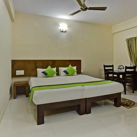 Treebo Trend Cocoon Suites Бангалор Экстерьер фото